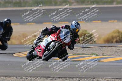 media/Oct-08-2022-SoCal Trackdays (Sat) [[1fc3beec89]]/Turn 14 (1050am)/